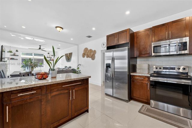 1960 NW 24th Ct, Miami, FL 33125