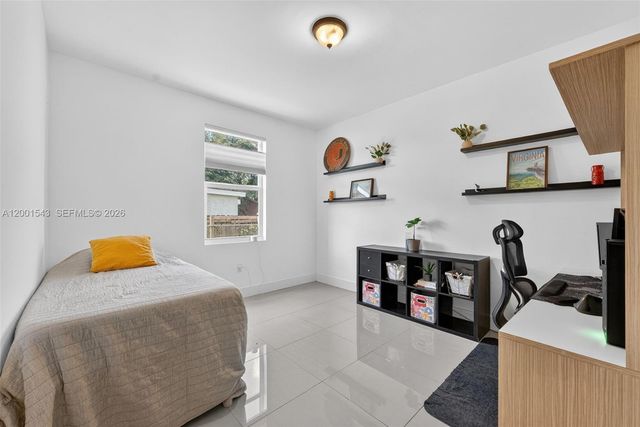 1960 NW 24th Ct, Miami, FL 33125