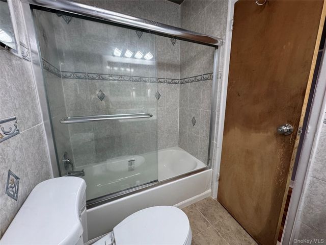 74-09 85th Road 2, Woodhaven, NY 11421