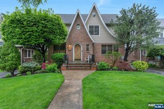 1305 Dickerson Road, Teaneck, NJ 07666