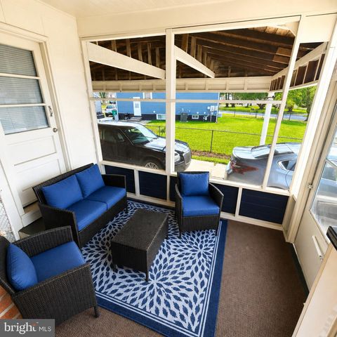 48 JOHN COLLINS CIR, Dover, DE 19904