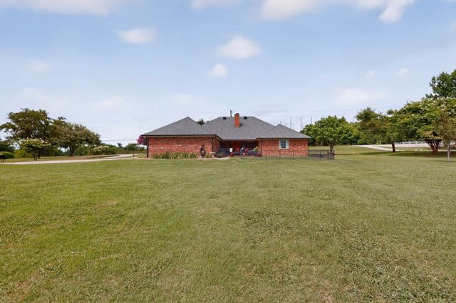 611 N Fm Road 740, Forney, TX 75126
