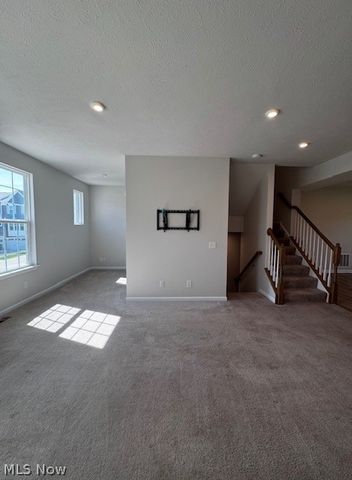 4045 N Steels Circle, Cuyahoga Falls, OH 44224