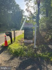 17429 JOPLIN RD, Triangle, VA 22172