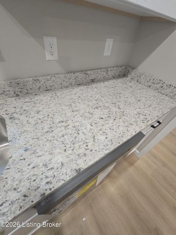 215 E Brown St, Elizabethtown, KY 42701