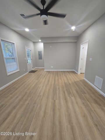 215 E Brown St, Elizabethtown, KY 42701