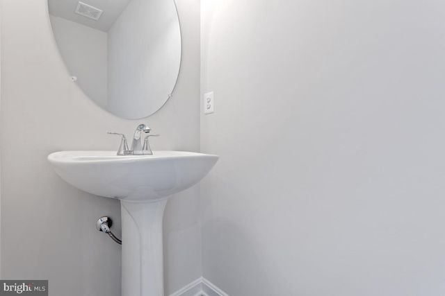 000 JOUETT STREET, Ranson, WV 25438