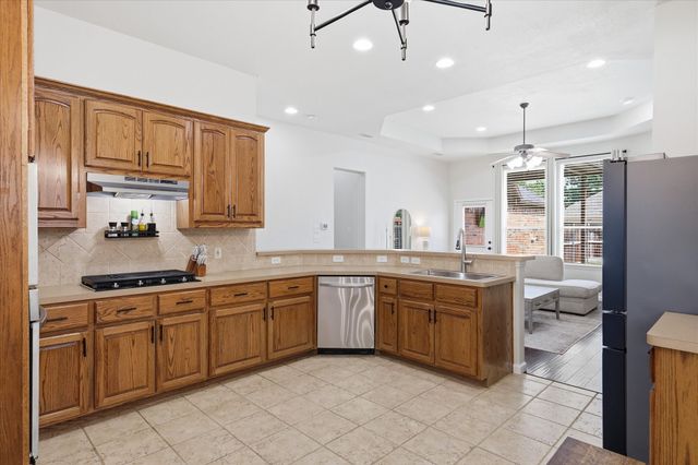 4604 Farringdon Lane, Mckinney, TX 75070