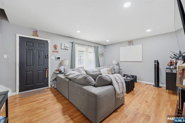 312 Littleton Avenue 804, Newark, NJ 07103