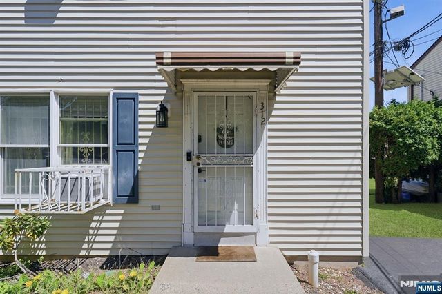 312 Littleton Avenue 804, Newark, NJ 07103