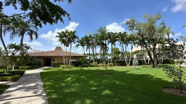 10425 SW 112th Avenue 315, Miami, FL 33176