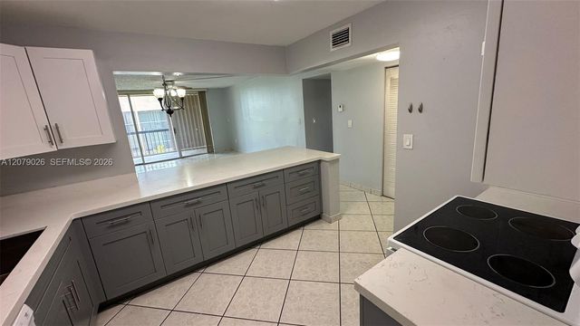 10425 SW 112th Avenue 315, Miami, FL 33176