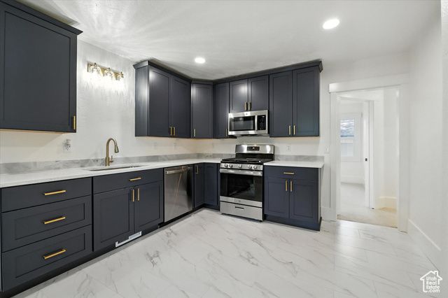 325 W 300 N, Hyrum, UT 84319