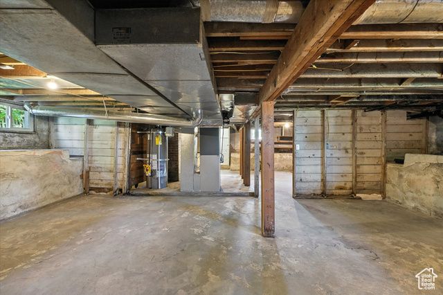 325 W 300 N, Hyrum, UT 84319