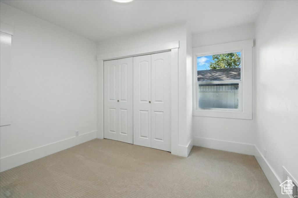 Image 16 of property listing at 325 W 300 N, Hyrum, UT 84319