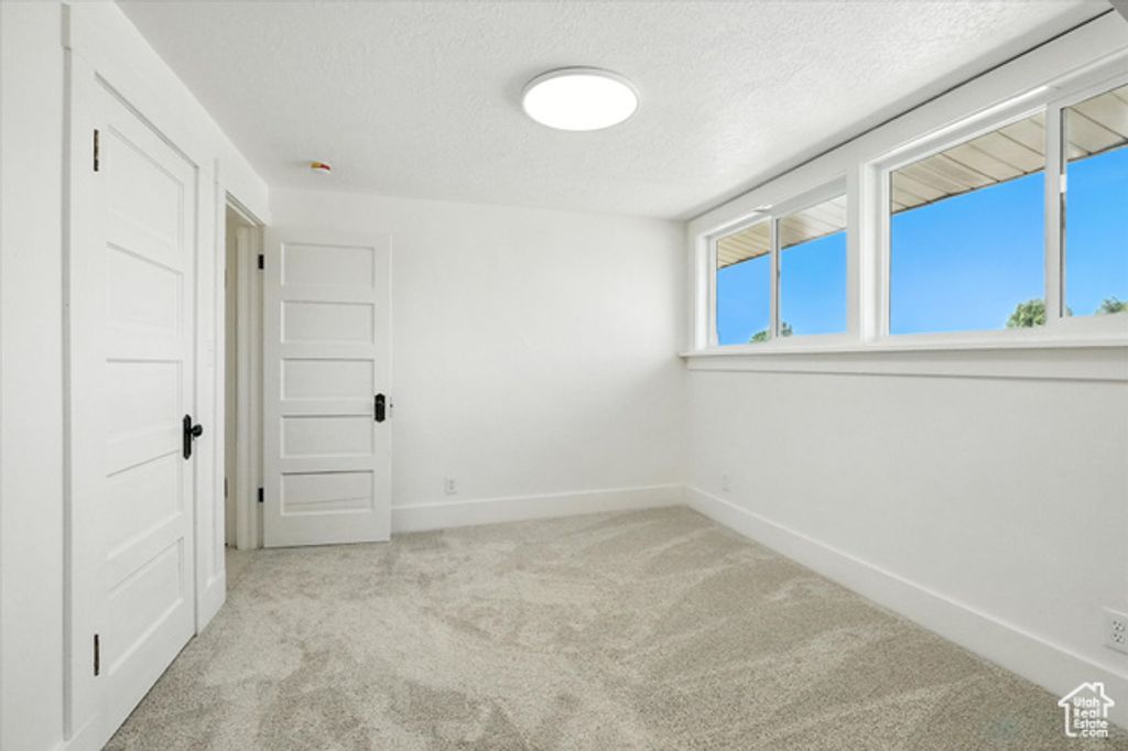 Image 20 of property listing at 325 W 300 N, Hyrum, UT 84319