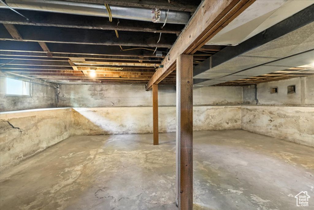 Image 30 of property listing at 325 W 300 N, Hyrum, UT 84319