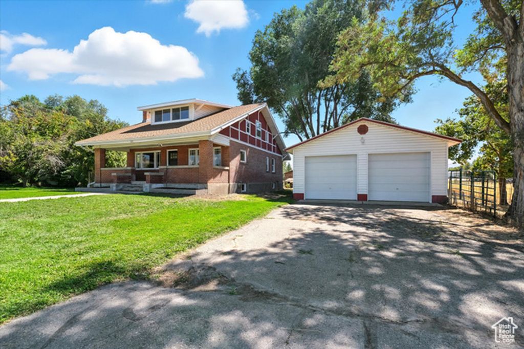 Image 32 of property listing at 325 W 300 N, Hyrum, UT 84319