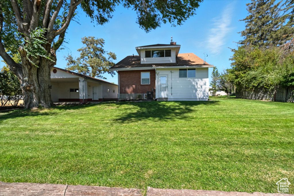 Image 35 of property listing at 325 W 300 N, Hyrum, UT 84319
