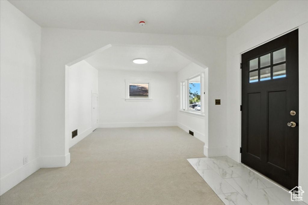 Image 7 of property listing at 325 W 300 N, Hyrum, UT 84319