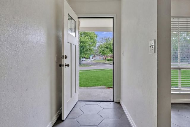 6401 Loydhill Lane, Fort Worth, TX 76135