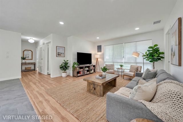 6401 Loydhill Lane, Fort Worth, TX 76135