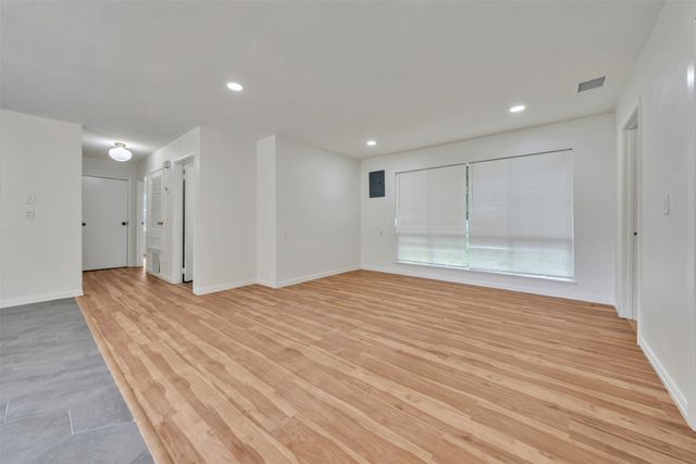 6401 Loydhill Lane, Fort Worth, TX 76135