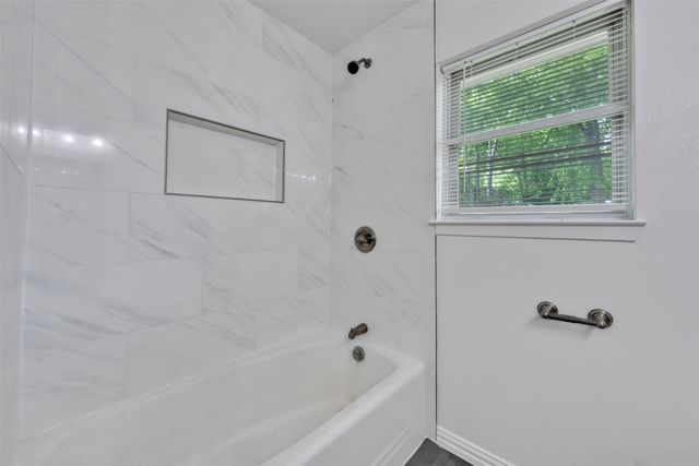 6401 Loydhill Lane, Fort Worth, TX 76135