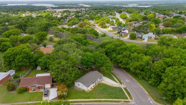 6401 Loydhill Lane, Fort Worth, TX 76135