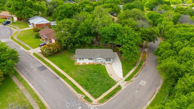 6401 Loydhill Lane, Fort Worth, TX 76135