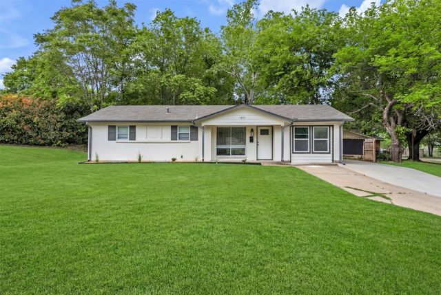 6401 Loydhill Lane, Fort Worth, TX 76135