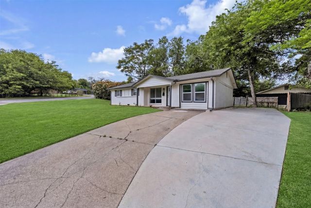 6401 Loydhill Lane, Fort Worth, TX 76135