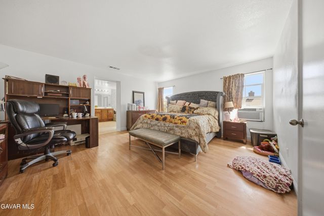 38302 Debonair Way, Palmdale, CA 93552