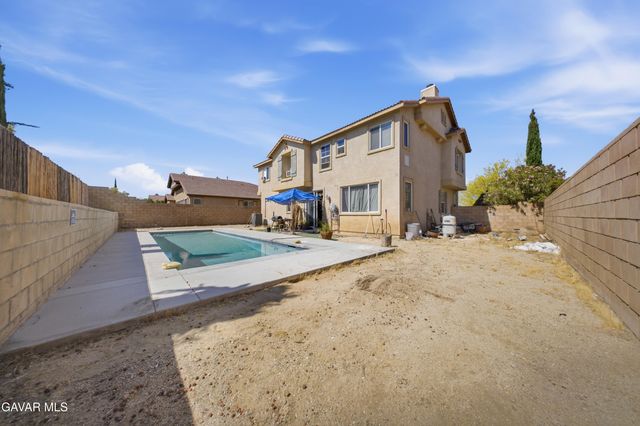 38302 Debonair Way, Palmdale, CA 93552