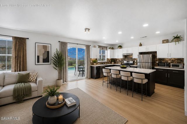 38302 Debonair Way, Palmdale, CA 93552