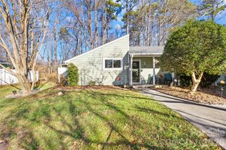 911 Sardis Cove Drive, Charlotte, NC 28270