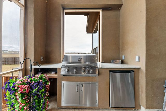 258 Triple R, La Vernia, TX 78121