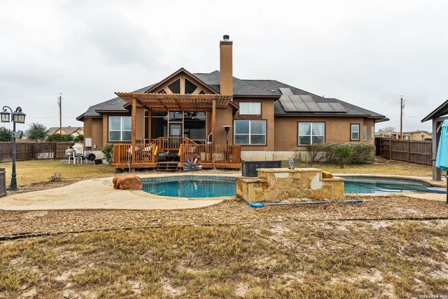 258 Triple R, La Vernia, TX 78121