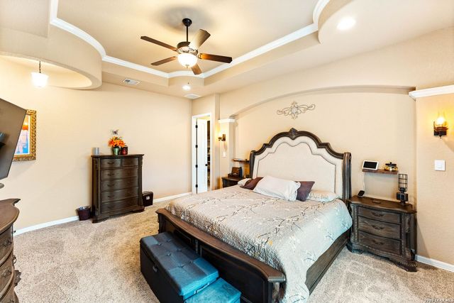 258 Triple R, La Vernia, TX 78121