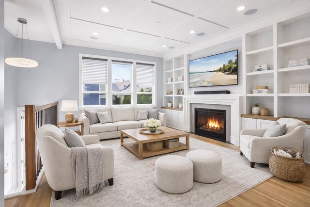 3721 W Wabansia Avenue, Chicago, IL 60647