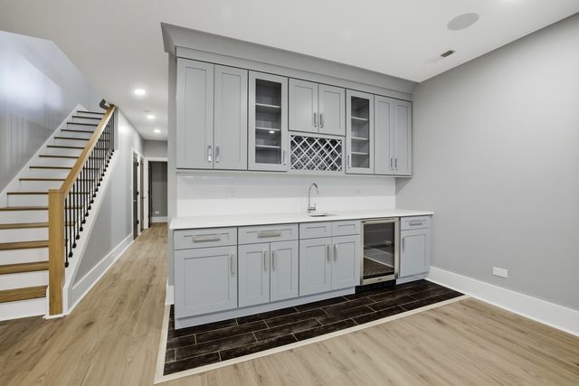 3721 W Wabansia Avenue, Chicago, IL 60647