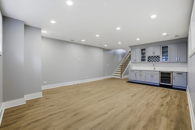 3721 W Wabansia Avenue, Chicago, IL 60647