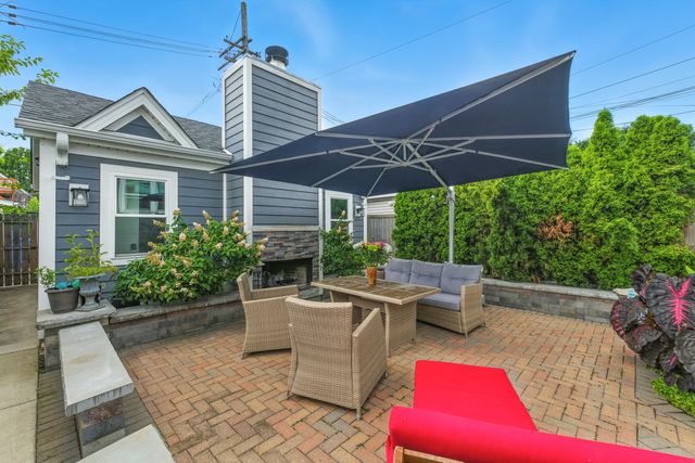 3721 W Wabansia Avenue, Chicago, IL 60647