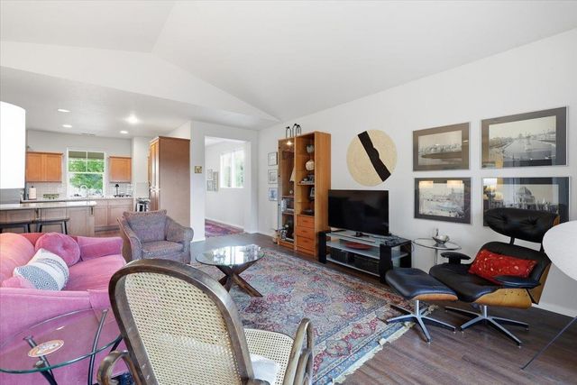 6007 W Melrose Ln, Spokane, WA 99208