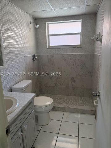 1855 W 60th St 249, Hialeah, FL 33012