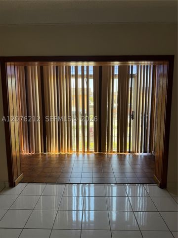 1855 W 60th St 249, Hialeah, FL 33012