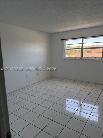 1855 W 60th St 249, Hialeah, FL 33012