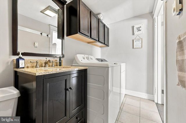 420 WASHINGTON ST, Bristol, PA 19007