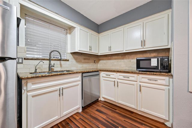 14515 Wunderlich Drive 403, Houston, TX 77069