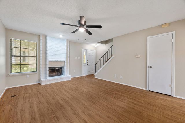 8400 Jamestown DR 426, Austin, TX 78758
